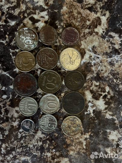 Монеты и купюры