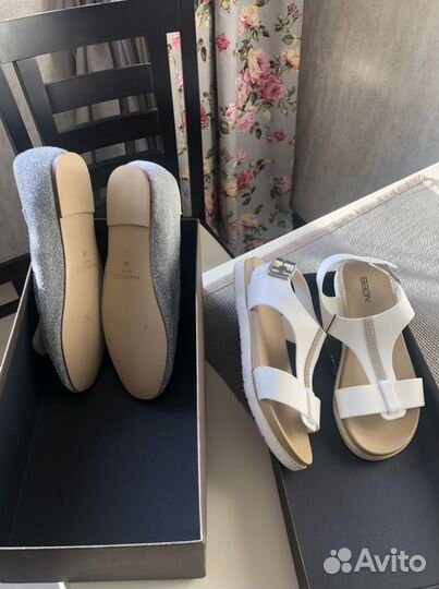 Сандали и болетки для девочки новые