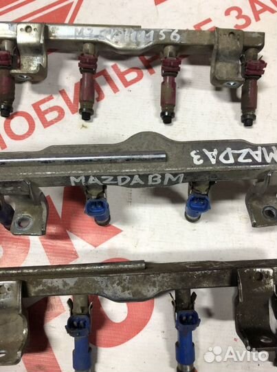 Топливная рампа с форсунками для Mazda 3 BM