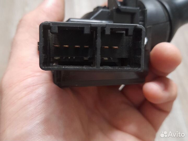 Подрулевой переключатель стеклоочистителя rav4