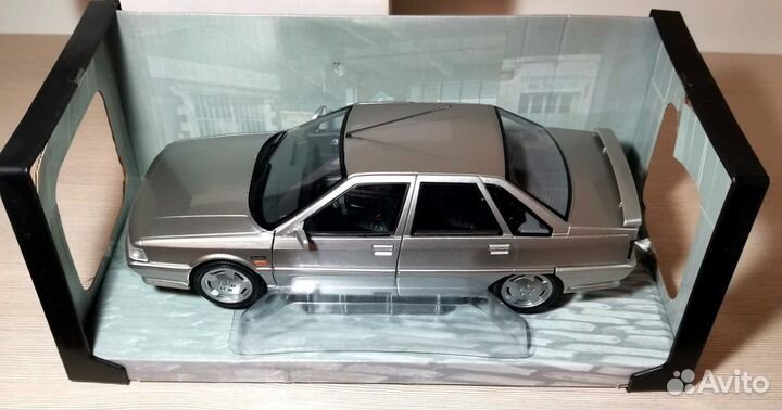 Модель автомобиля Renault 21 turbo Solido 1/18