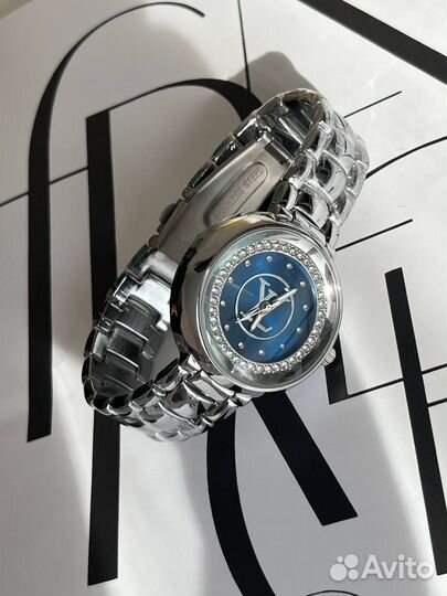 Часы унисекс Louis Vuitton