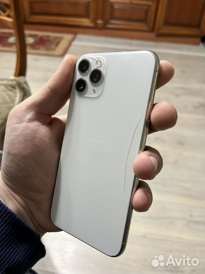 iPhone 11 Pro, 64 ГБ