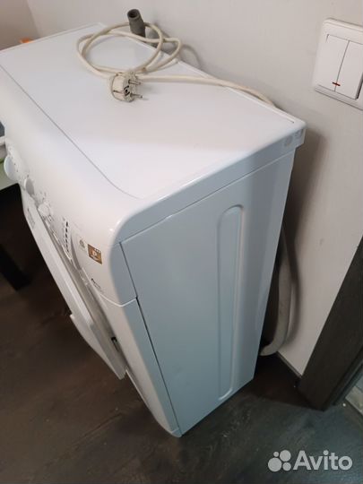 Стиральная машина hotpoint ariston 4кг