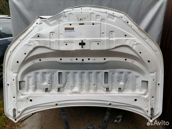 Lexus NX 200 2015г капот