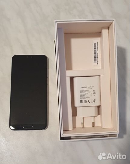 HUAWEI P20, 4/128 ГБ