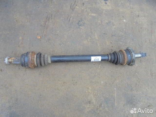 Полуось зад L BMW 5-Series F10 7581029