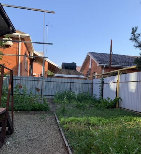 Дом 205 м² на участке 5,5 сот.