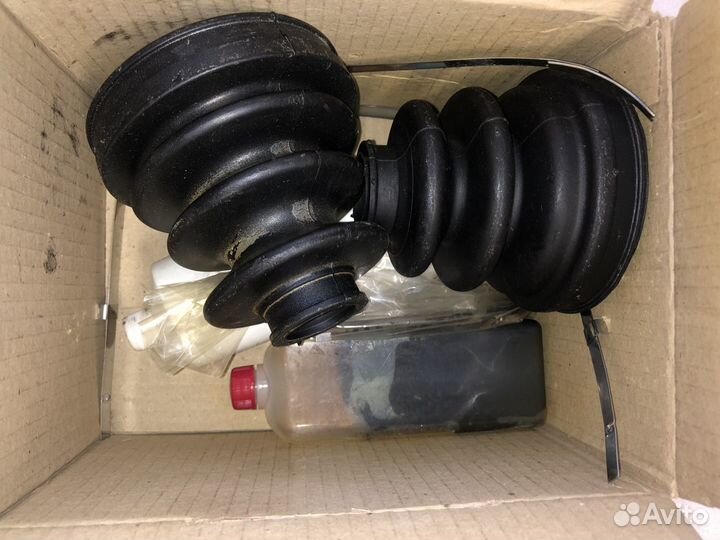 Пыльники привода переднего моста toyota 0443720020