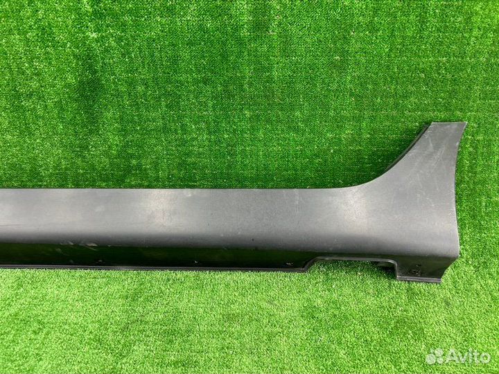 Накладка на порог наружная левая Hyundai Tucson LM