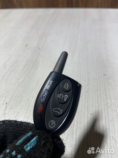 Брелок сигнализации Renault Duster F4R410 2016