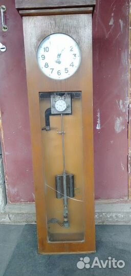 Продам часы 1957 года
