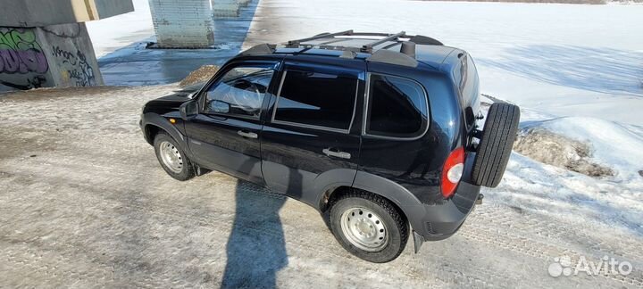 Chevrolet Niva 1.7 МТ, 2011, 100 000 км