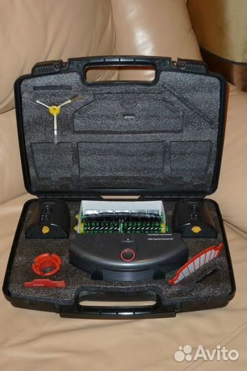 Робот-пылесос iRobot Roomba 625 Pro + новый кейс