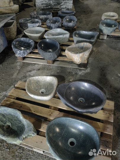 Раковина в ванную накладная