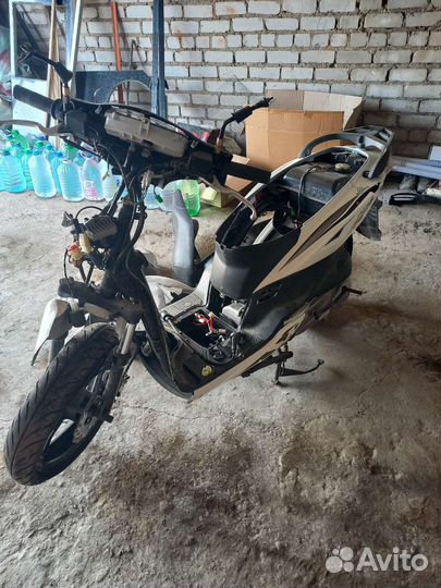 Скутер Sym Symphony 125 на запчасти