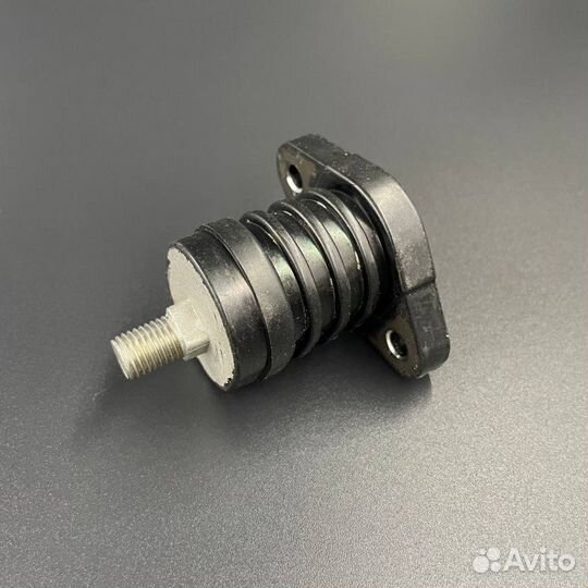 Демпфер опорный резиновый Yamaha 20-30 (Верхний)