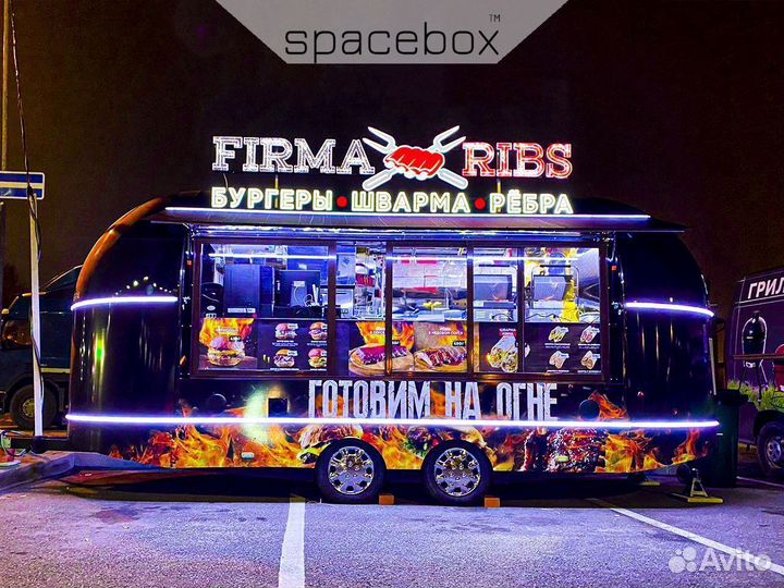 Фудтрак, Кафе на колесах