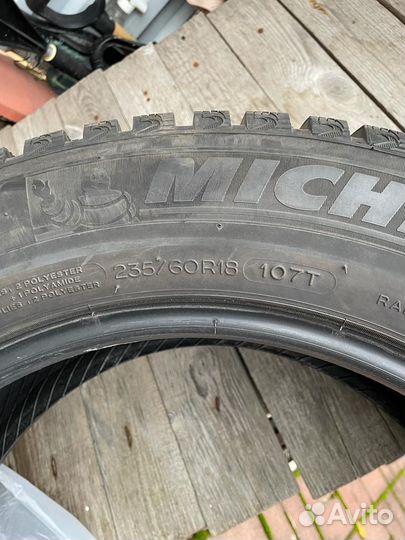 Michelin 4X4 A/T 235/60 R18