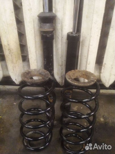 Задние пружины фиат браво ll. +амортизаторы