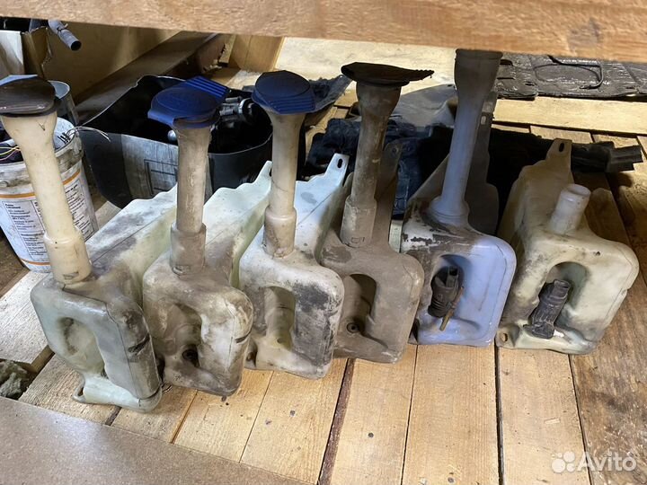 Бачок омывателя стекла Volkswagen T4