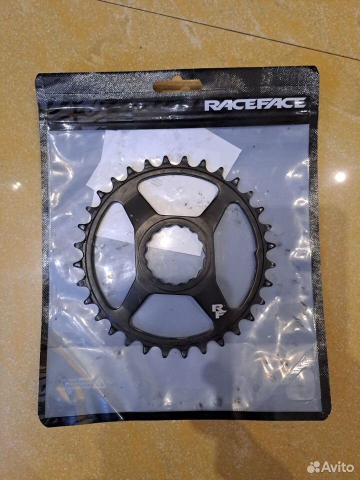 Race Face Cinch 32T direct mount