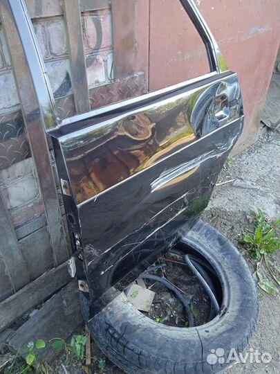 Дверь задняя левая ваз 2114