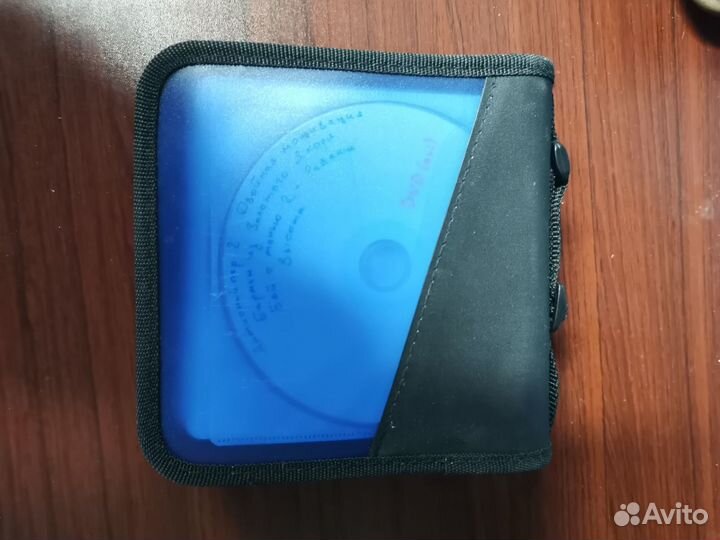 Сумки боксы с DVD и CD дисками. Фильмы, музыка