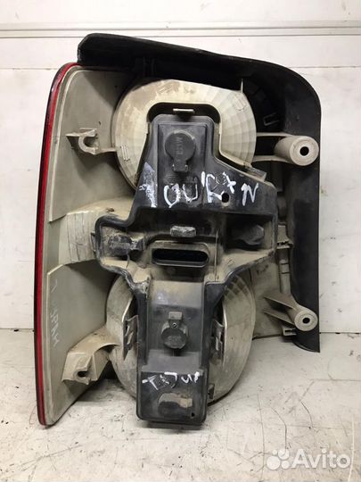 Фонарь задний правый VW Touran с 2003-2006 год