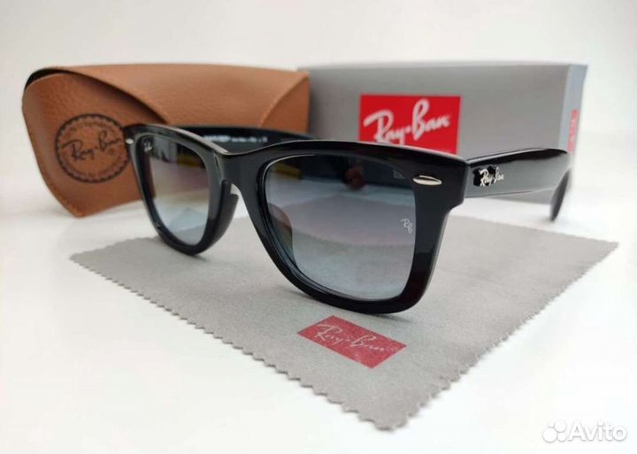 Солнцезащитные очки Ray Ban Wayfarer