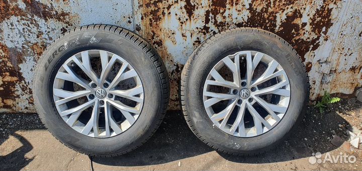 Литые диски r18 на Volkswagen Touareg