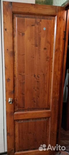 Дверь межкомнатная деревянная бу