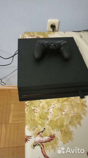 Sony playstation 4 pro, в отличном состоянии