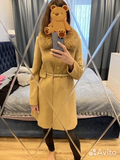 Пальто женское 42 S