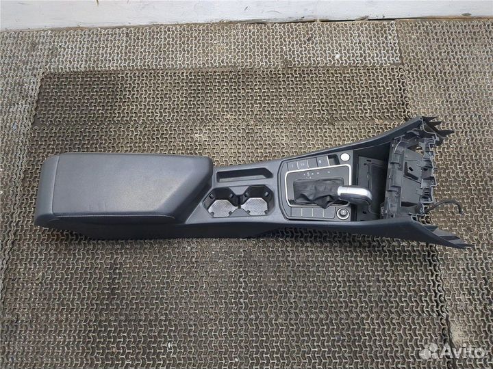 Консоль салона Volkswagen Jetta 7 2018, 2019