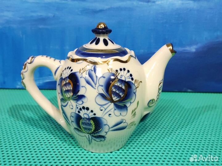 Чайник фарфоровый заварочный Гжель