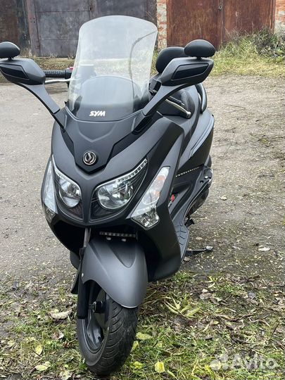 Продаю SYM 300