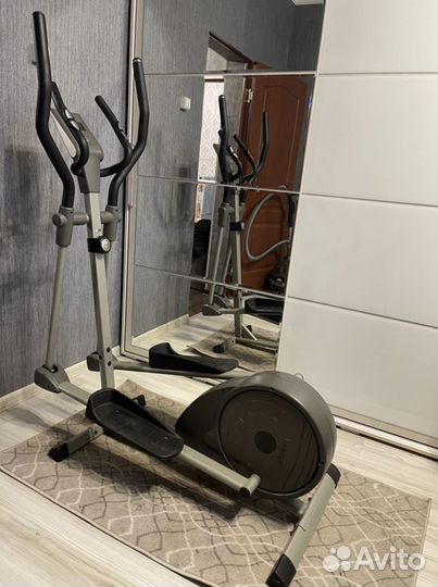 Эллиптический тренажер torneo