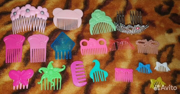 Киндер сюрприз гребешки зеркала расчески браслеты