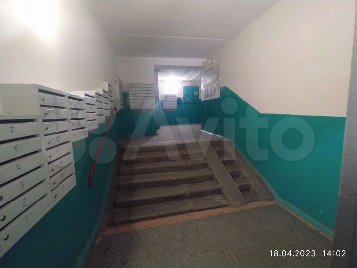 2-к. квартира, 47 м², 1/12 эт.