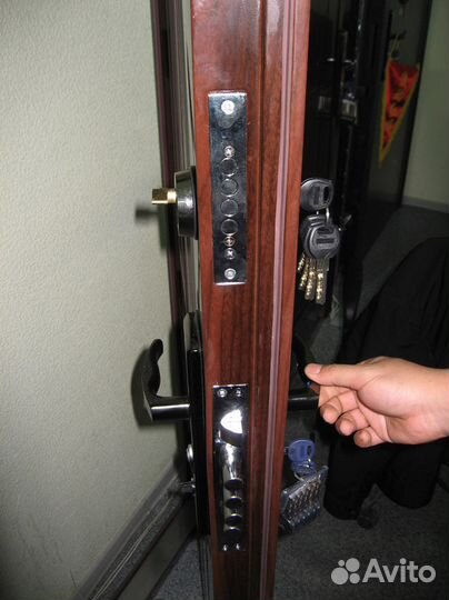 Вскрытие, ремонт замков,дверей, гаражей