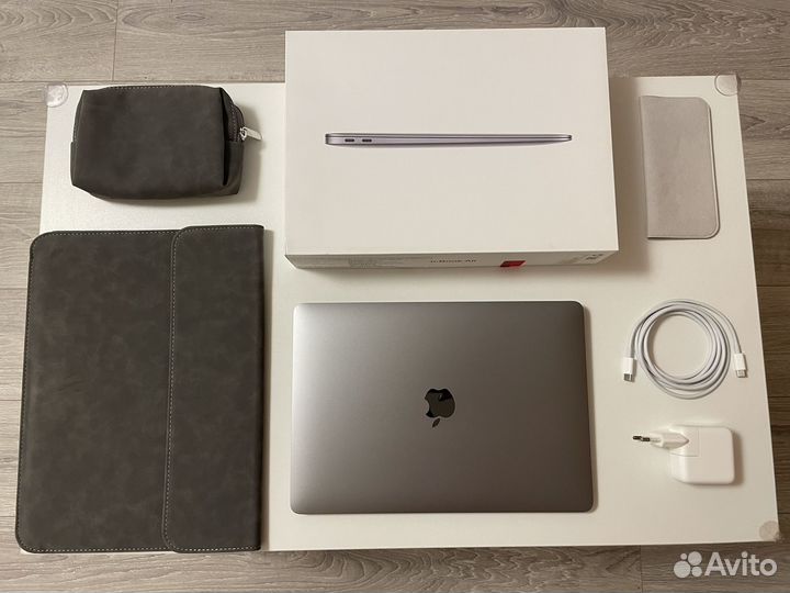 Macbook Air 13 M1 08.03.24