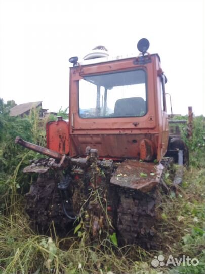 ВгТЗ ДТ-75М, 1990