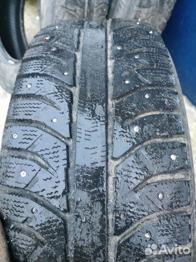Bridgestone Ice Cruiser 5000 225/70 R16