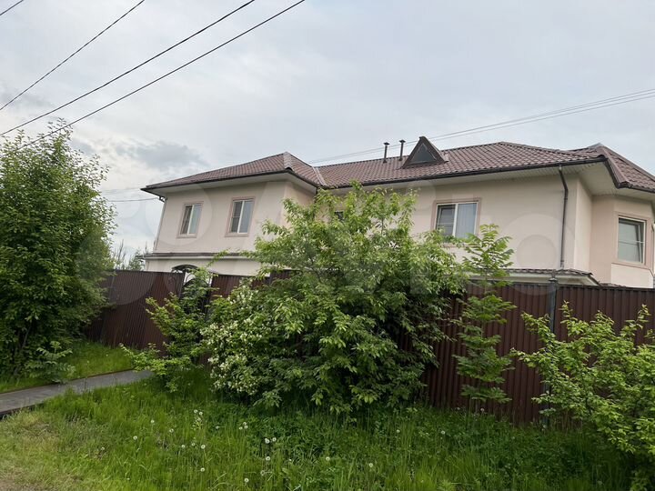 Коттедж 314 м² на участке 13,2 сот.