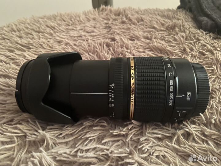 Объектив Tamron 28-300