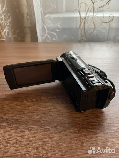 Видеокамера sony hdr s200