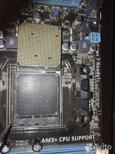 Материнская плата с процессором am3+