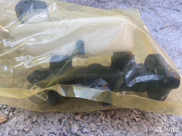 Тормозной Цилиндр hyundai-KIA 0ST2043400B