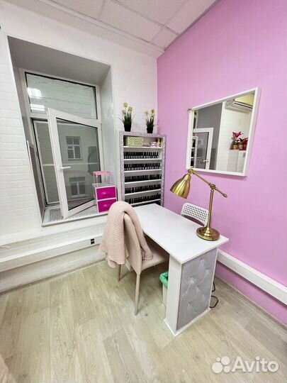 Аренда рабочего места мастера ногтевого сервиса